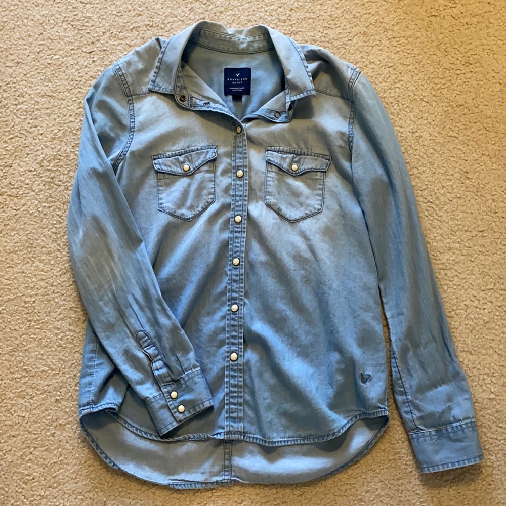 American Eagle Chambray Boyfriend Jean Shirt, S